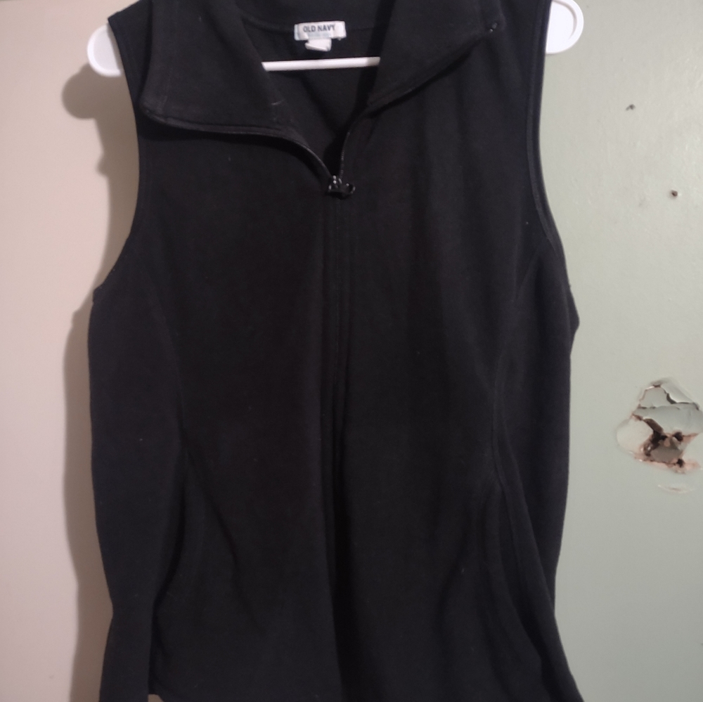 Black Old Navy Fleece Vest‎ zip up front size large